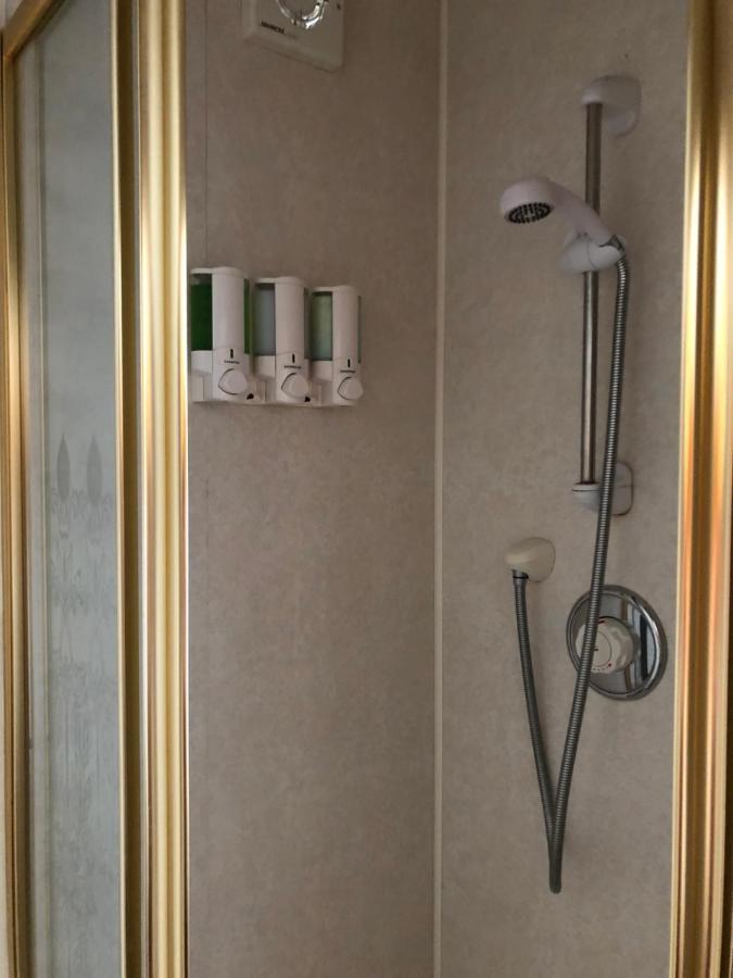 Spindrift Guest House - Adults Only Грейт-Ярмут Экстерьер фото
